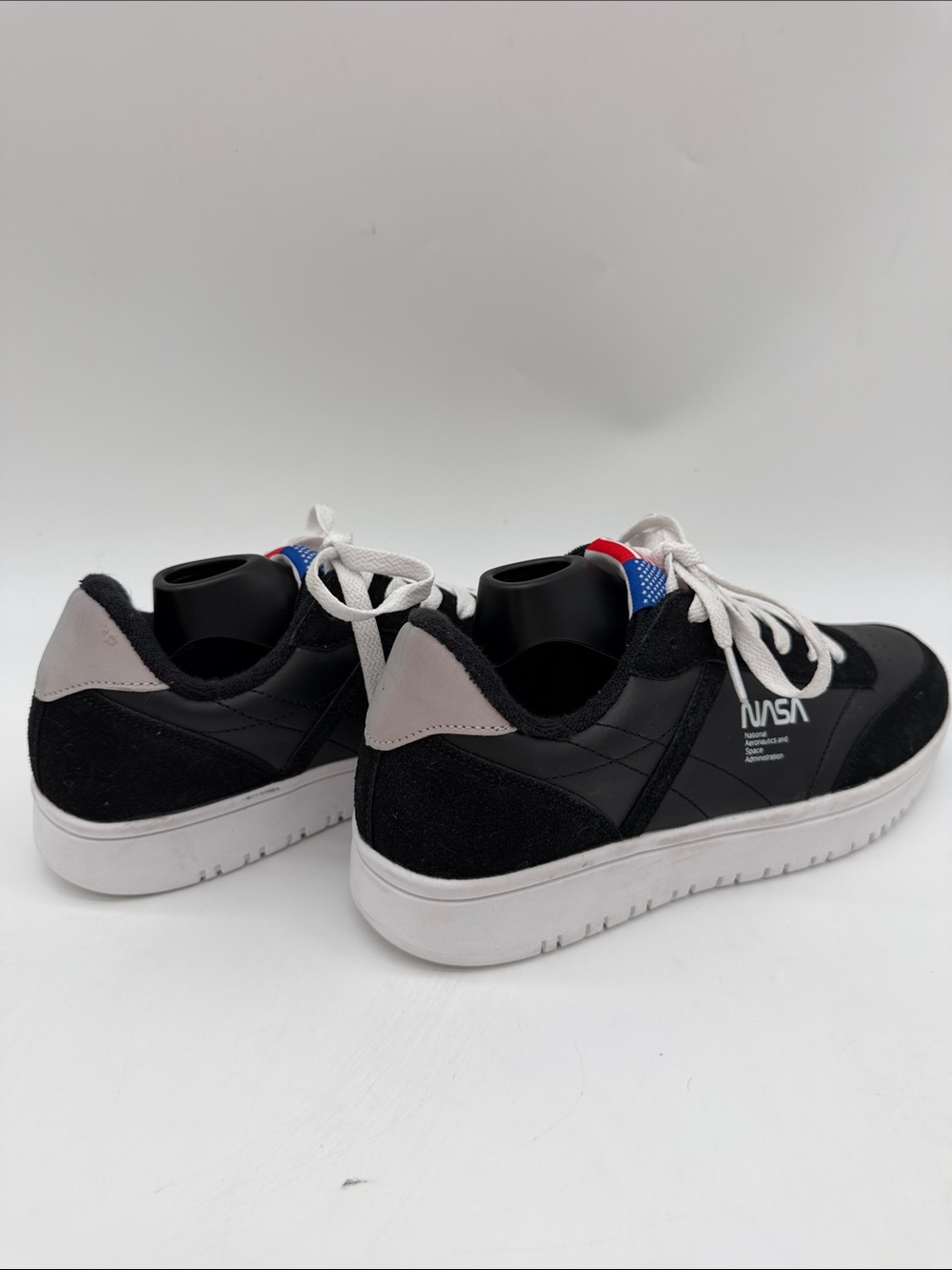 NASA Captain Capsule Black & White Suede Leather Women’s Size 9 Low-Top Sneaker - Picture 11 of 16